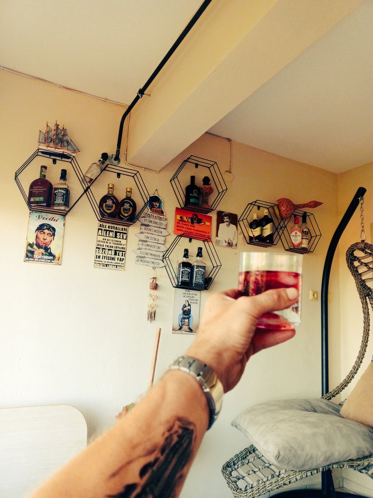 Güzel yarınlara 🥃