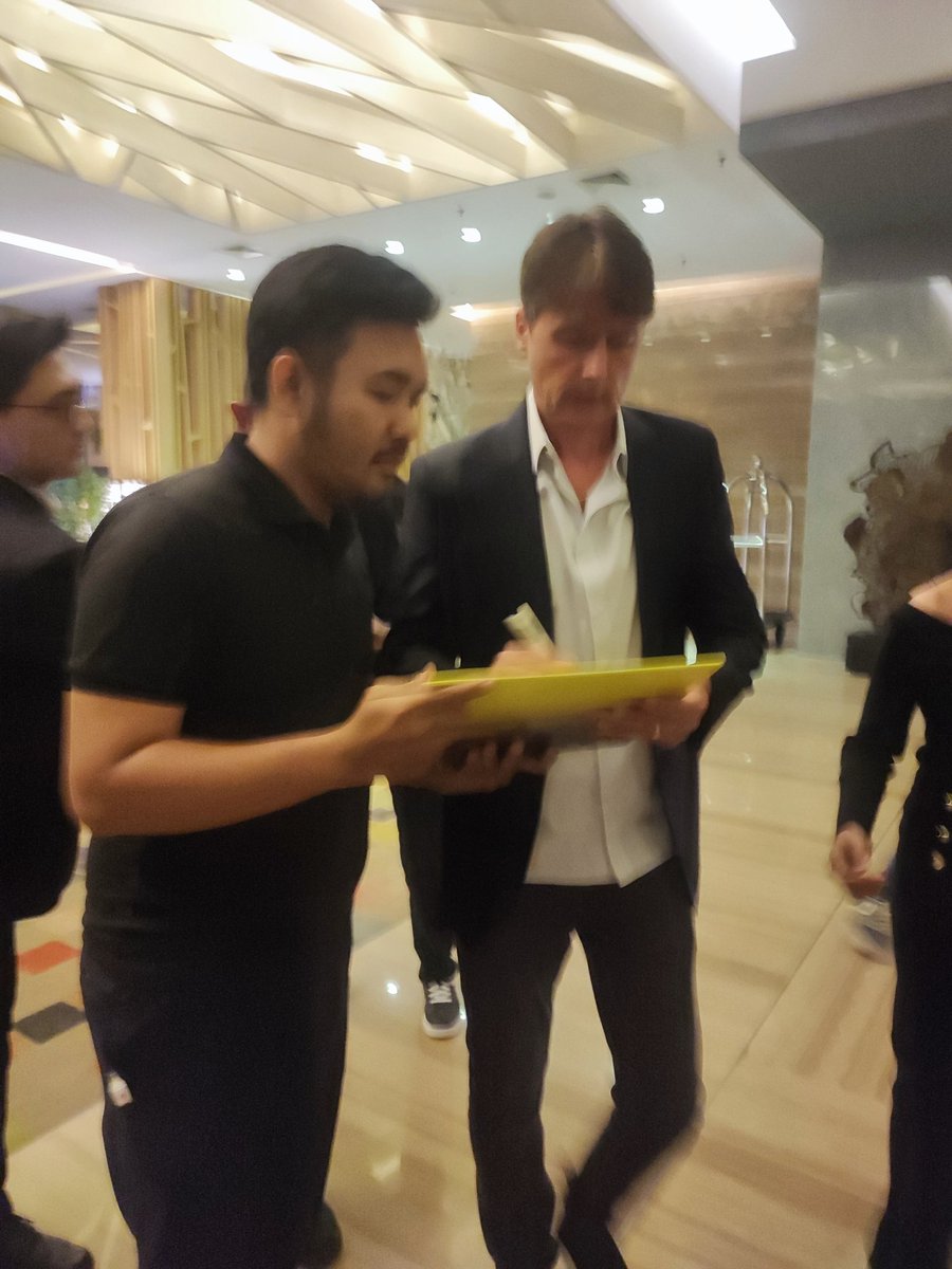 Brett from suede sign my vinyl