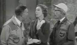 SaveRedlandLibr's tweet photo. 5:55pm TODAY on @TalkingPicsTV
From 1963, s1 Ep 24 of #Comedy series📺#TheBeverlyHillbillies "Jed Becomes a Banker" directed by #RichardWhorf & written by #PaulHenning
🌟#BuddyEbsen #IreneRyan #DonnaDouglas #MaxBaerJr #RaymondBailey #NancyKulp #CharlesLane #LesterMatthews https://t.co/AWt3BQm7or