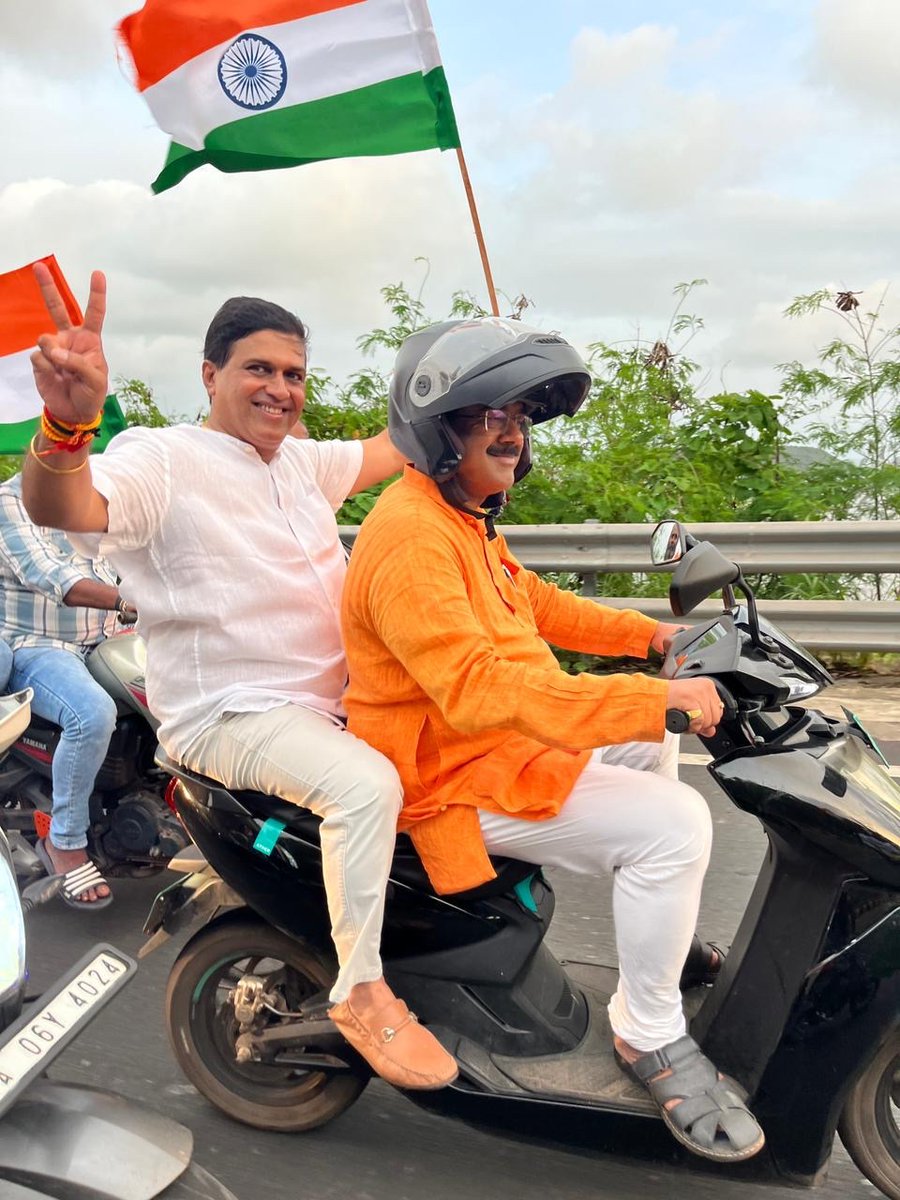 BJP4Goa's tweet photo. सुजलाम्, सुफलाम्, मलयज शीतलाम्,
शस्यश्यामलाम्, मातरम्!
वंदे मातरम्! 🇮🇳

In a vibrant display of patriotism, the Vascokars came together for a massive Tiranga Bike Rally, aligning with the #HarGharTiranga Abhiyan. 

The rally saw an overwhelming turnout, with BJP Karyakartas and citizens participating in large numbers, joined by BJP Goa President Shri @ShetSadanand and Vasco MLA Shri @DajiSalkar