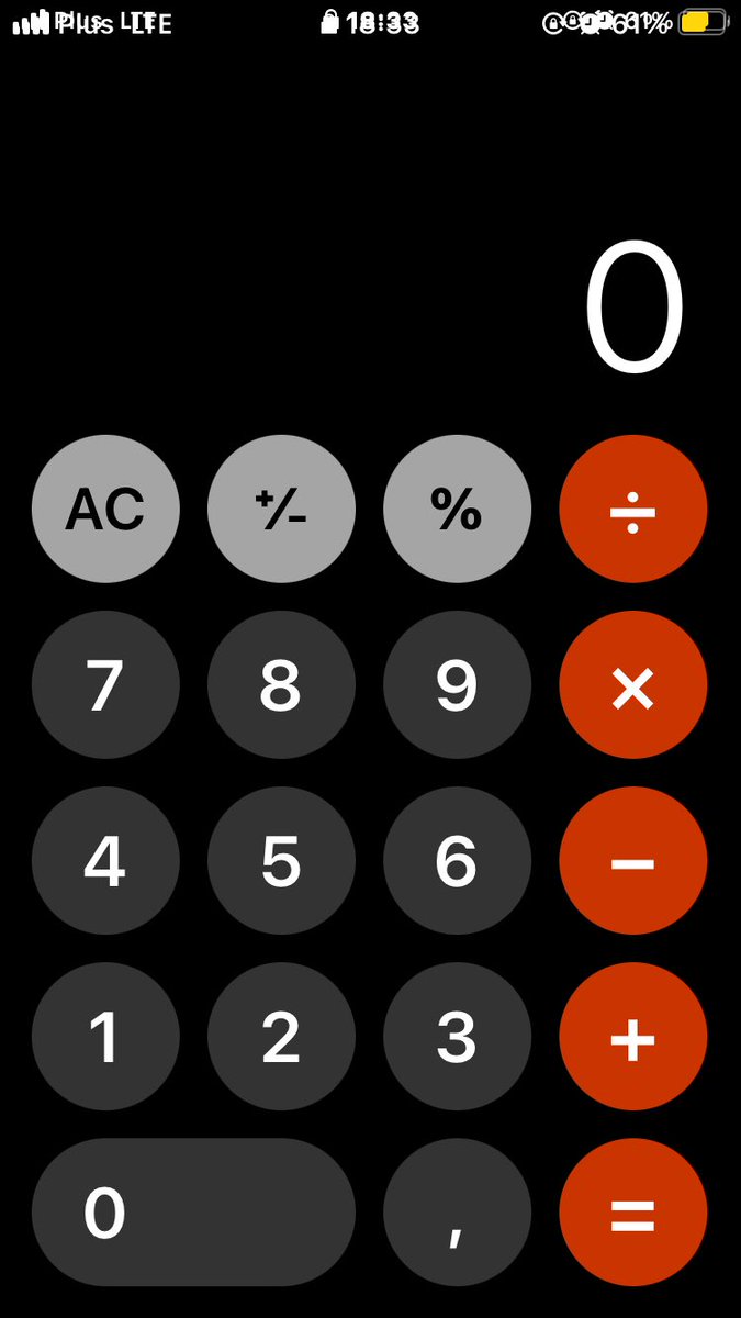 ulamartap's tweet photo. @theapplehub Does it fix THIS issue with the top bar in apps started from the locked screen? https://t.co/64S6B0KPtd