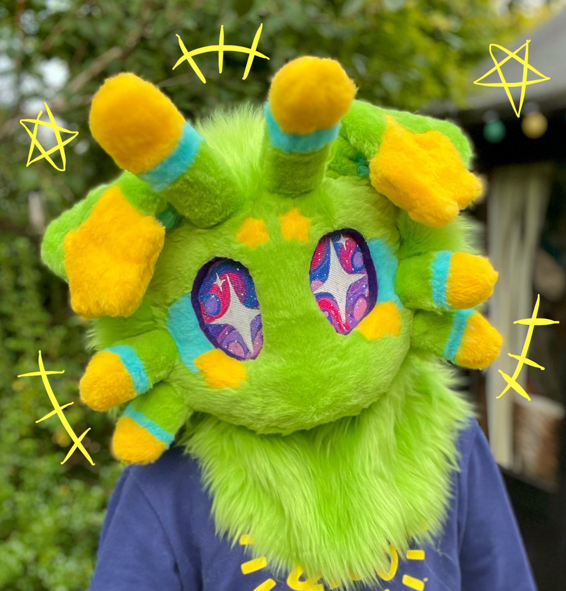KiwiSodas's tweet image. Head commission for @puddinplush!
This is their alien sona Zucchini!! 
🌟💫🌟💫
He still needs paws and tail and hopefully eventually a second set of arms too!
