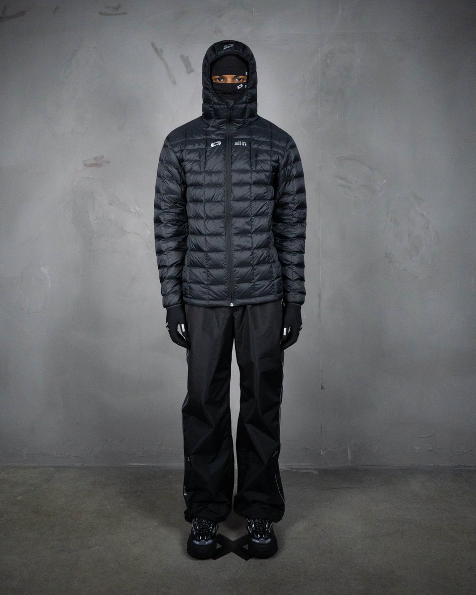 allinsupply's tweet photo. SPRING 25 C11 PREVIEW

LOOK 4

MODEL IS WEARING:

X11 HAT BLACK
X11 NECKWARMER BLACK
X11 DOWN JACKET BLACK
X11 BAGGY PANTS BLACK
X11 GLOVES BLACK
X11 TREK SHOES BLACK

WHOLESALE: 1777@ALLIN.SUPPLY
DEADLINE: 15TH AUGUST 2024

all in® https://t.co/8gAOKWlP3B