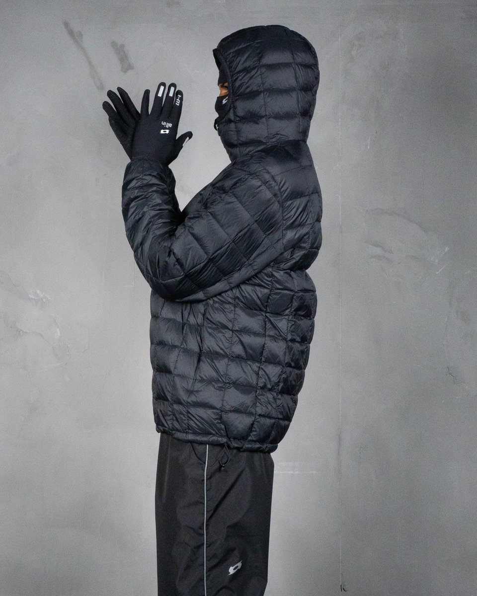 SPRING 25 C11 PREVIEW

LOOK 4

MODEL IS WEARING:

X11 HAT BLACK
X11 NECKWARMER BLACK
X11 DOWN JACKET BLACK
X11 BAGGY PANTS BLACK
X11 GLOVES BLACK
X11 TREK SHOES BLACK

WHOLESALE: 1777@ALLIN.SUPPLY
DEADLINE: 15TH AUGUST 2024

all in®