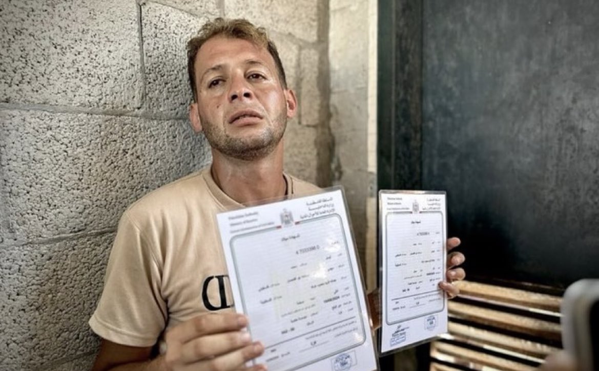 ZaraRahim's tweet photo. I will forever be haunted by the P ale stinian man who left home to get birth certificates for his newborn twins and came home to them and his wife můrdered by an aírstrike. I cannot believe this country is paying for this and accepting it. https://t.co/BmyqWU1Liw