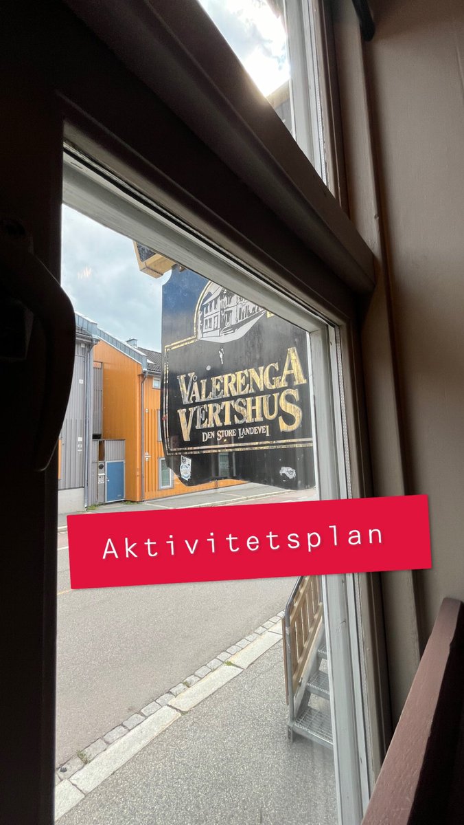 Aktivitetsplan uke 33​

Onsdag 14.08
Quiz Kl. 18:00 
 
Fredag 16.08
Kl. 21:00 Man U– Fulham 
 
Lørdag 17.08
Kl. 13:30 Ipswich – Liverpool 
Kl. 16:00 Arsenal – Wolves
Kl. 18:30 West Ham – Aston Villa 
 
Søndag 18.08
Kl. 17:00 Levanger – Vålerenga 
Kl. 17:30 Chelsea – Manchester C