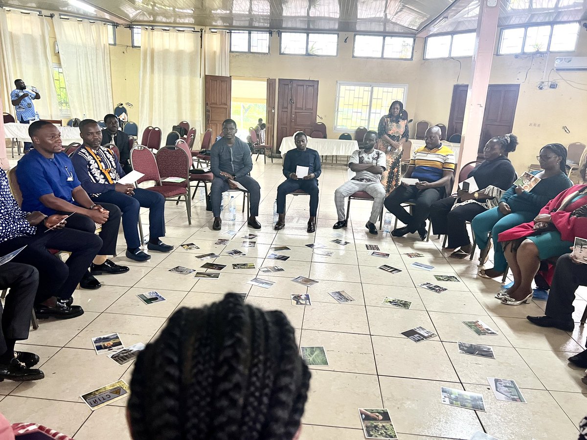 JatoEmma's tweet photo. Psychosocial support for teachers, parents and students in the NW/SWR of Cameroon, the ongoing conflict its impacts on their mental well-being. Godlove and I facilitated a workshop which encourages creation of a positive and supportive classroom environment, benefiting both. https://t.co/L2udSbwjxp