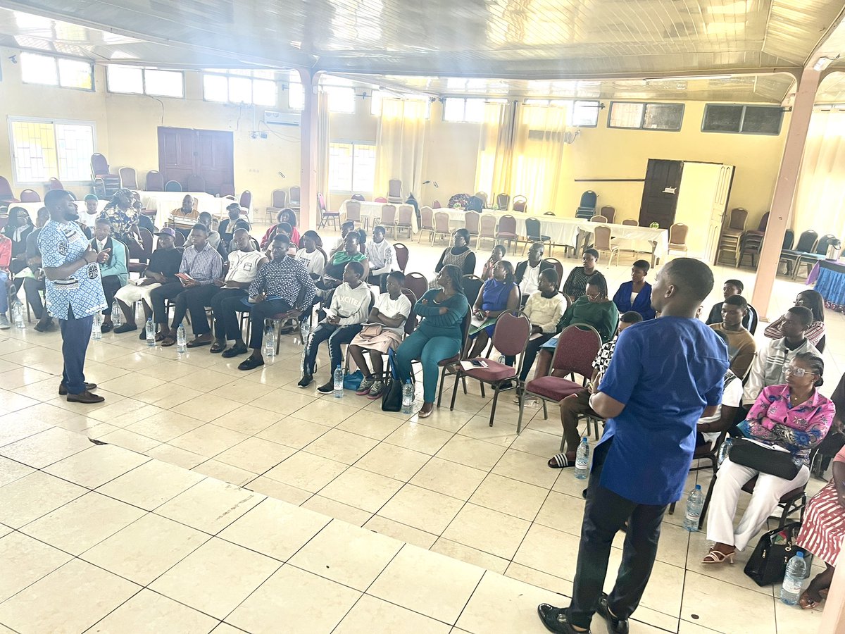 JatoEmma's tweet photo. Psychosocial support for teachers, parents and students in the NW/SWR of Cameroon, the ongoing conflict its impacts on their mental well-being. Godlove and I facilitated a workshop which encourages creation of a positive and supportive classroom environment, benefiting both. https://t.co/L2udSbwjxp