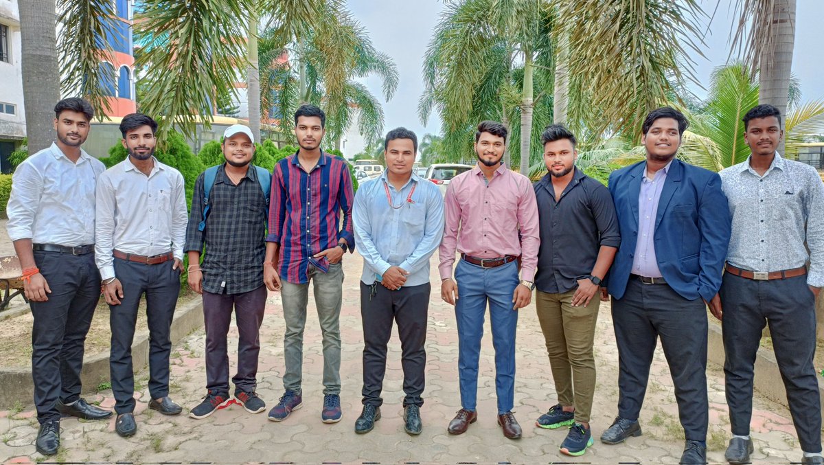 Susantakumar898's tweet photo. Team AOBSO Visits Different College Collect About Present Issue Of BPUT Students. 
#Team
#BPUT 
#AOBSO https://t.co/pESpz8W5S4