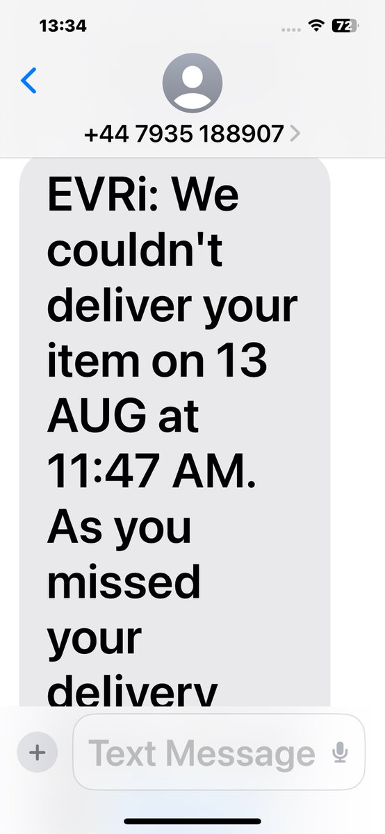 KenWargames's tweet photo. And unsurprisingly still no help from @Evri_Deliverise @Evri_org why is this company so useless. They can’t even do a basic delivery and no customer service. #evri #evrifail https://t.co/NXABjkJxOL
