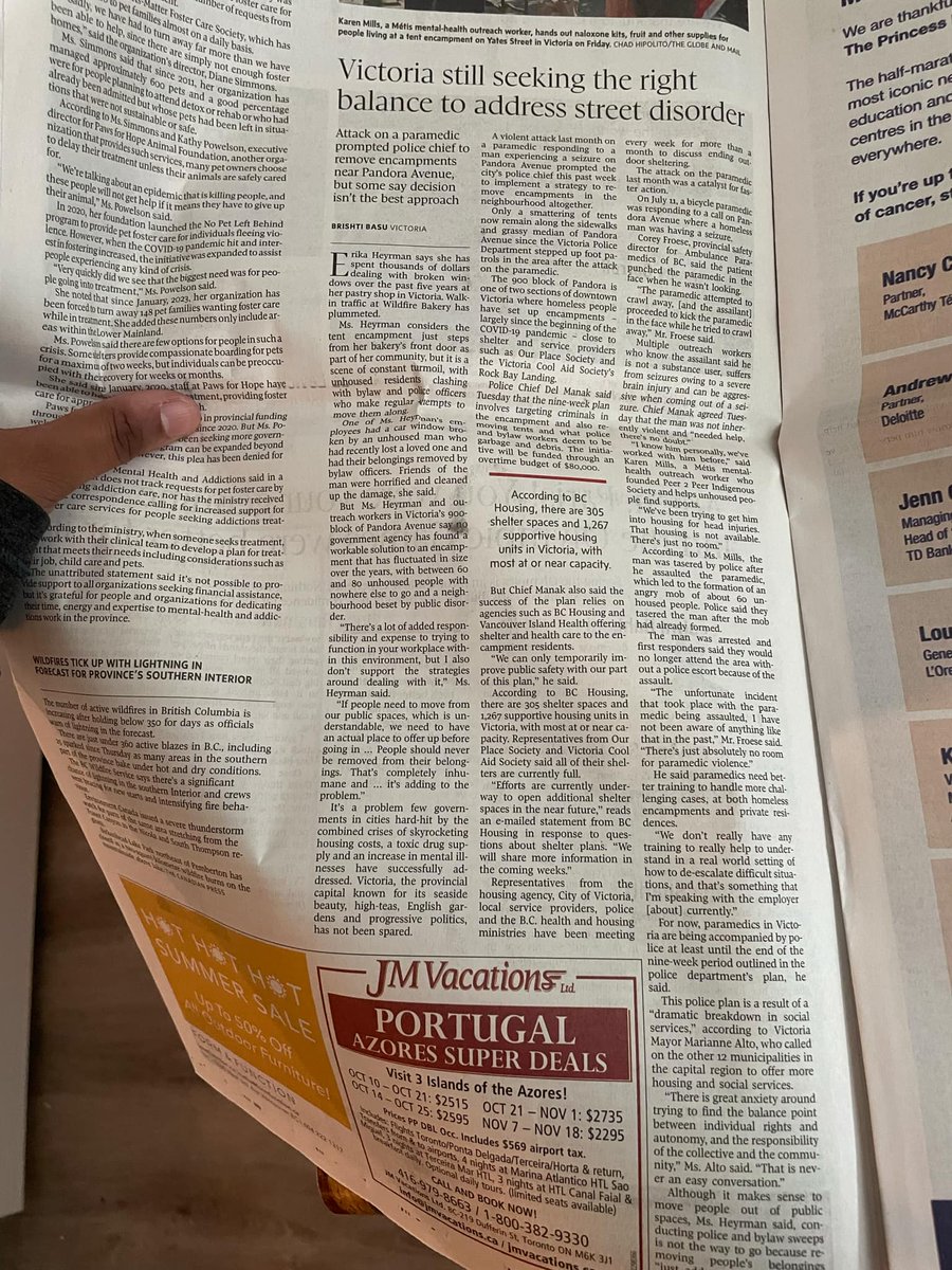 brish_ti's tweet image. A homeless man w/ a severe brain injury punched &amp;amp; kicked a paramedic, while coming out of a seizure. 

Outreach + police said man needed help &amp;amp; is not a violent person. But the incident prompted a homeless encampment removal plan by police in #yyj.

My first for @globeandmail: