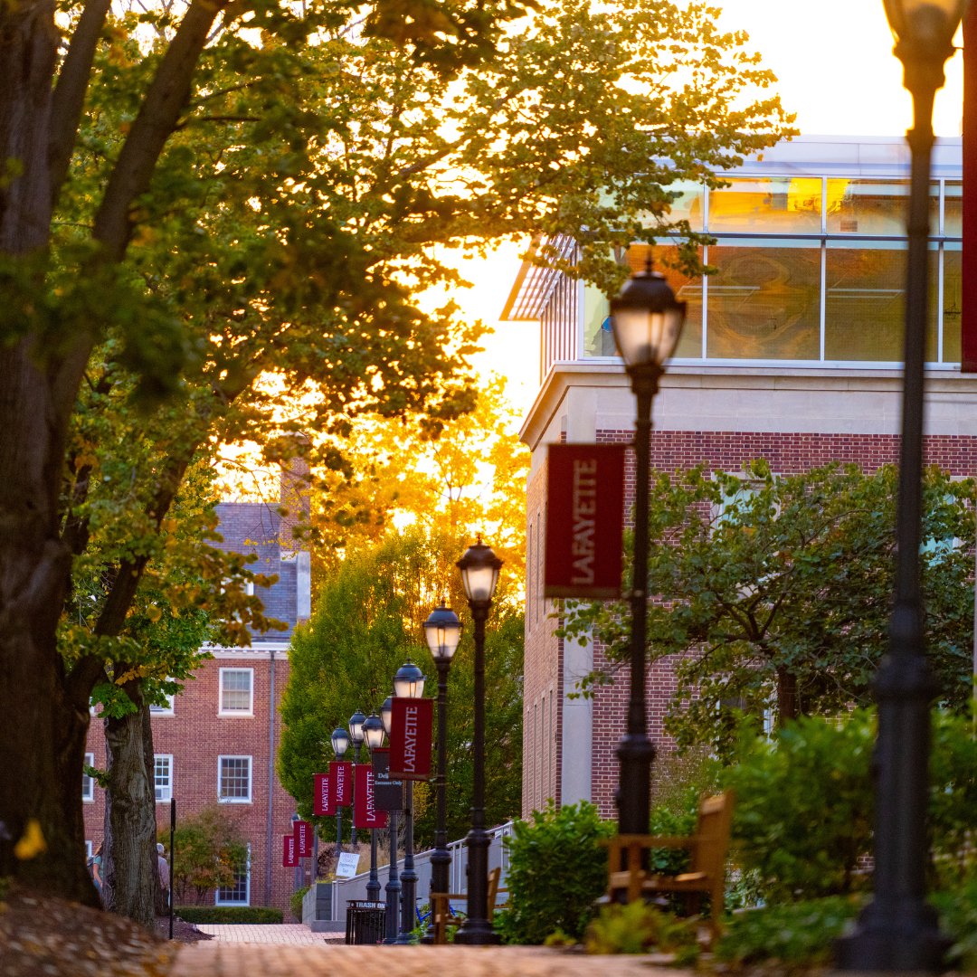 Laf_Admissions's tweet photo. Donโt miss out on Lafayette Collegeโs Fall Open House events! Visit our website to register to experience our campus and learn about life as a Leopard. We canโt wait to welcome you this fall! https://t.co/9UxcpLApYc
#LafayetteCollege #FallOpenHouse https://t.co/XKf6CBno4N