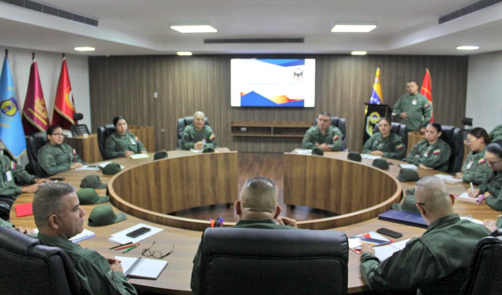 Contraloría General de la FANB tweet media