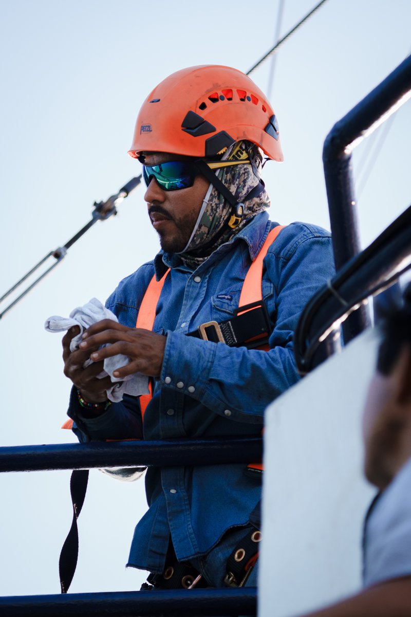 SeaShepherdSSCS's tweet image. Not everyday is jam packed with net pulls and poachers, but that’s a good thing for wildlife; everyone gets a break.

Our crew catches up on chores, maintenance, phone calls, paper work, and adulting.

seashepherd.org

#crewlife #saltycrew #boatlife