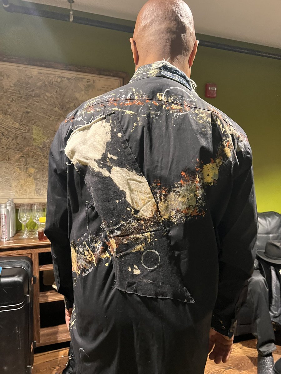 theflu2's tweet photo. SWITCH …. ON THE MOVE!! SOLD OUT at City Winery - Chicago. I gotta say the previous two nights we were on fire! But last night? EXPLOSION!! And Chicago was totally down with us! 👍🏽
Special thanks to Teresa Fe-Fe of FE-FE DESIGNS for the beautiful shirt. https://t.co/fksqV4qxhU https://t.co/ZfvZ9P3yEm