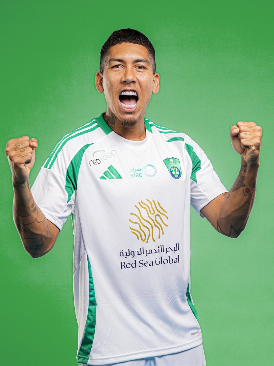 7moody75's tweet photo. اعتقد ان هذا اسوء صفقه في تاريخ الدوري السعودي مدري كيف متحملينه #الاهلي  #كاس_الدرعيه_للسوبر_السعودي https://t.co/qsm0e1LbFz