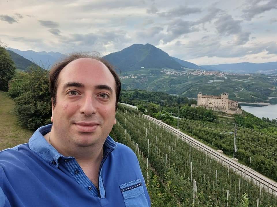 gabferrieri's tweet photo. 📌 Nel cuore del #Trentino tra la #ValdiNon e la #ValdiSole, passeggiando tra i #meleti, con viste mozzafiato (sul Lago di Santa Giustina).

#relax #estate2024 #vacanze #sole #montagna https://t.co/cmoFVMjgNj