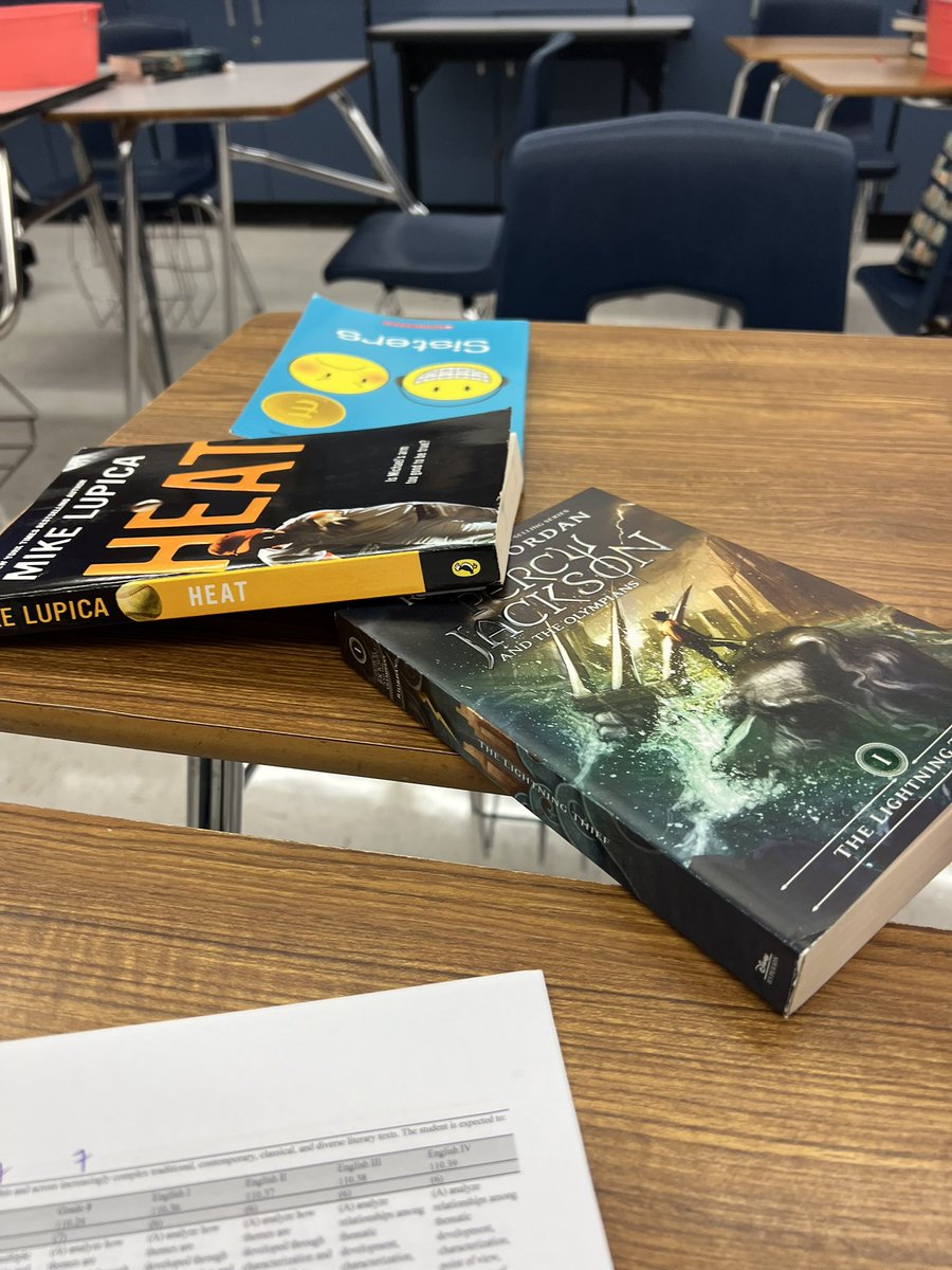 FBISDLiteracy's tweet photo. Shout out to @CMMS_Hawks ELA conducting a book pass today! Helping students become life long readers by giving them choice and helping them find books that interest them! 📖 ❤️ 📚 https://t.co/ZwNt9oSVhX