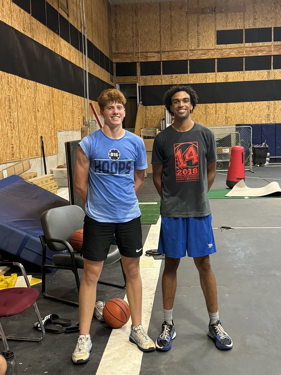 816 Hoops tweet media