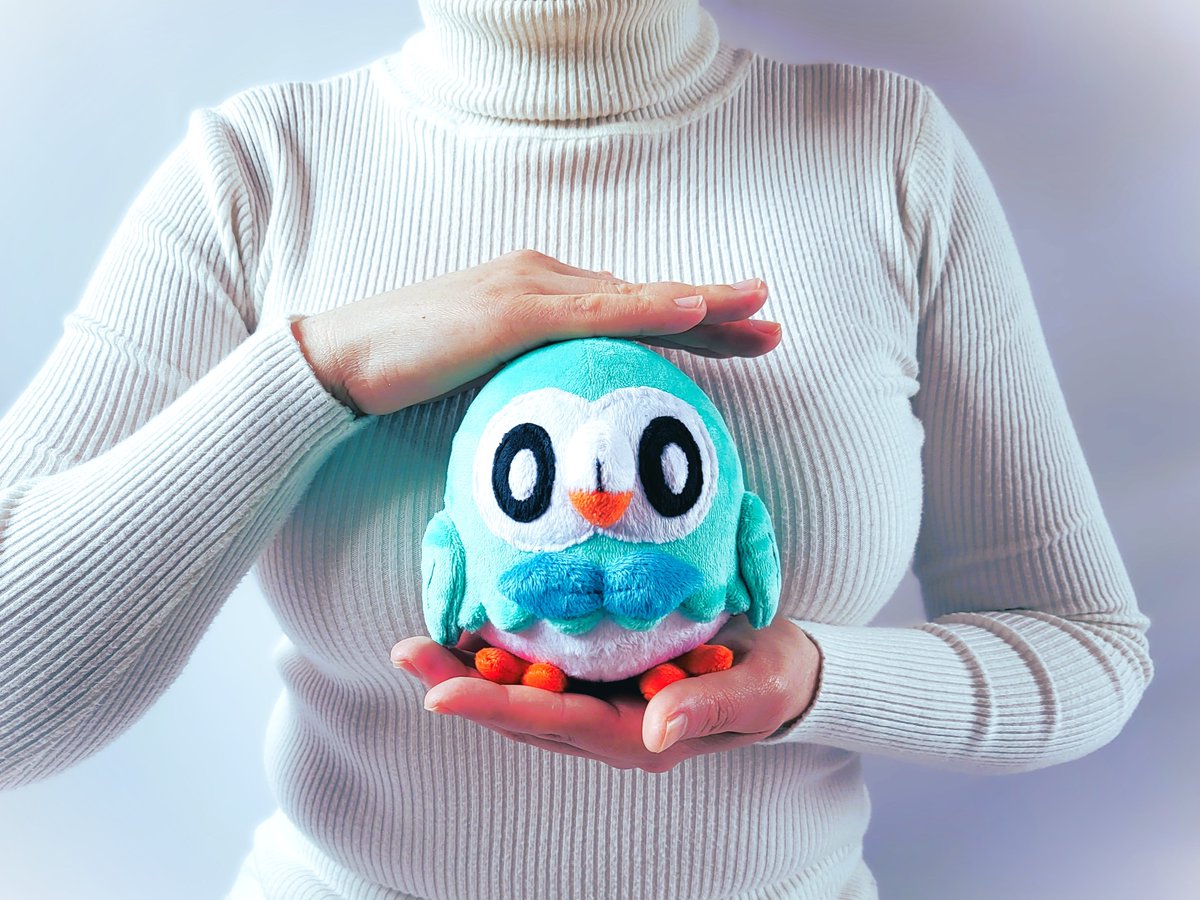 custom_plush's tweet image. This 6 inches toy is my favourite now (besides many other of my favourite toys 😅)
.
customplush.myshopify.com
.
#rowlet #rowlett #rowletpokemon #rowletplush #rowletfanart #rowlettoy #rowletplushie #stuffrowlet #stuffedrowlet #shinyrowlet #dartrix #dartrixpokemon #dartrixfanart