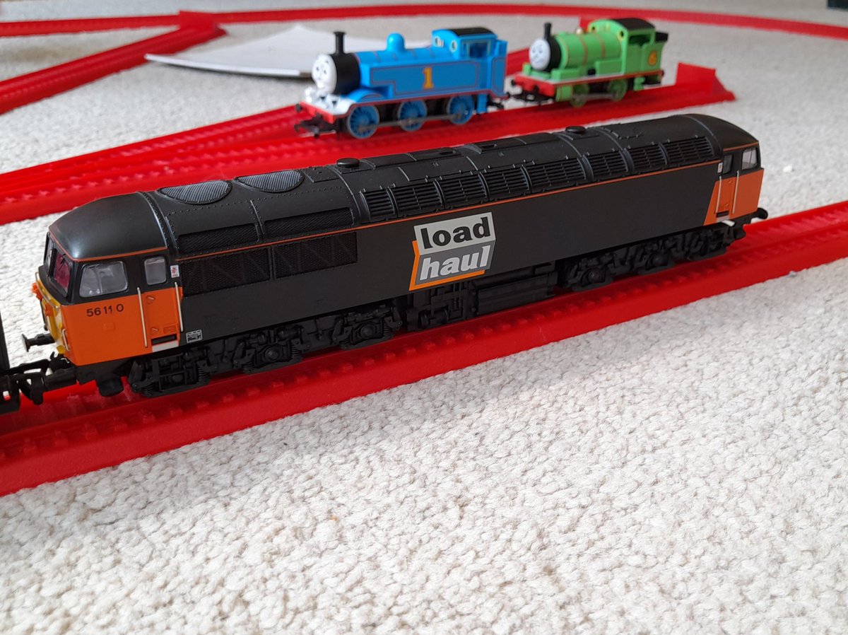 jaymz_hatstand's tweet image. We had a look through my old stock boxes the other day, and Seb proved he has exceptional taste when he selected this to use on his @hornby PlayTrains set! #LoadHaul #Railways #Trains #Grid @NickPLittlewood @wallygridboy @NigelGresleyA4 @mr45144 @6LDA_RJJ