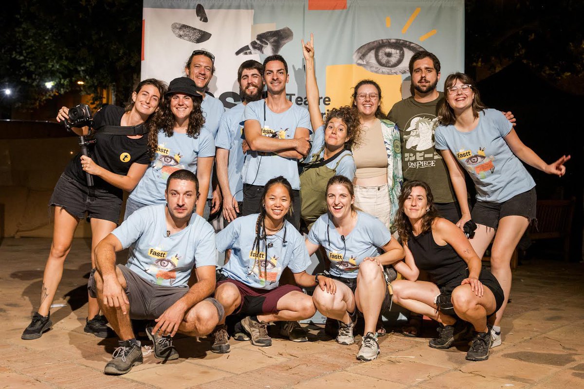 fasttemporda's tweet photo. Qui hi ha rere el #Fastt? Un equip fasttàstic ✨
La dedicació, passió i esforç són la raó per la qual podem compartir aquesta experiència artística amb els #micropobles de l’Empordà.
💛 Gràcies per cada detall, cada idea i cada hora invertida! https://t.co/ssY9zDl8hD