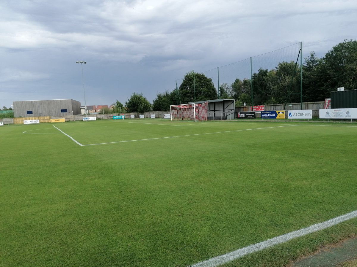 HaverhillRovers's tweet photo. Credit to @ParkersPitches.

Pitch is looking like a carpet once again.

👌 https://t.co/3jcgyXW5Ra