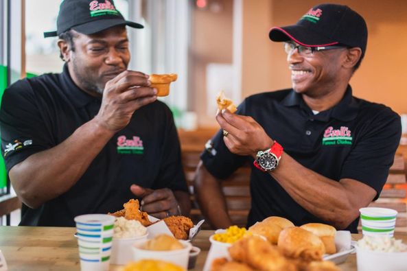 Seattle DINING! tweet media