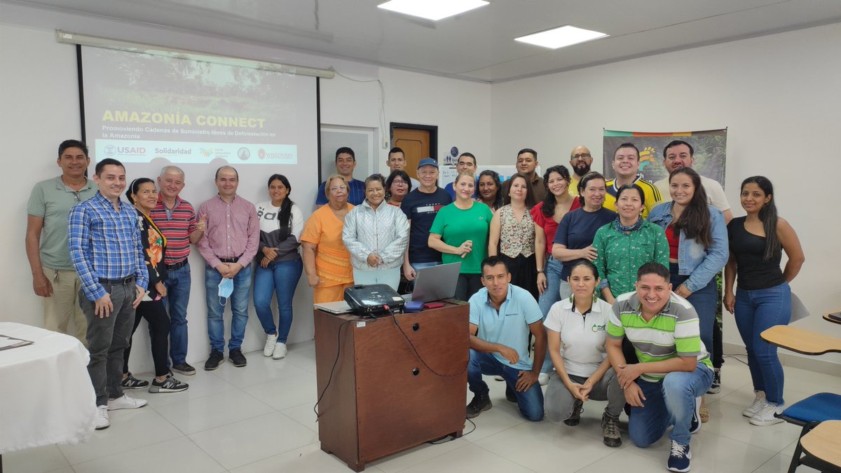 EarthInnovate's tweet photo. 🎓¡Un brindis por los graduados del Diplomado en Formulación de Proyectos de Desarrollo Rural Sostenible! Este programa fortalece actores locales para implementar la Estrategia de Desarrollo Rural de Bajas Emisiones de Caquetá. #Esapoficial#BajasEmisiones #Caquetá https://t.co/E0qgDy1Nv3