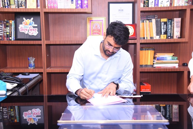 Himanshu Chandra IAS tweet media
