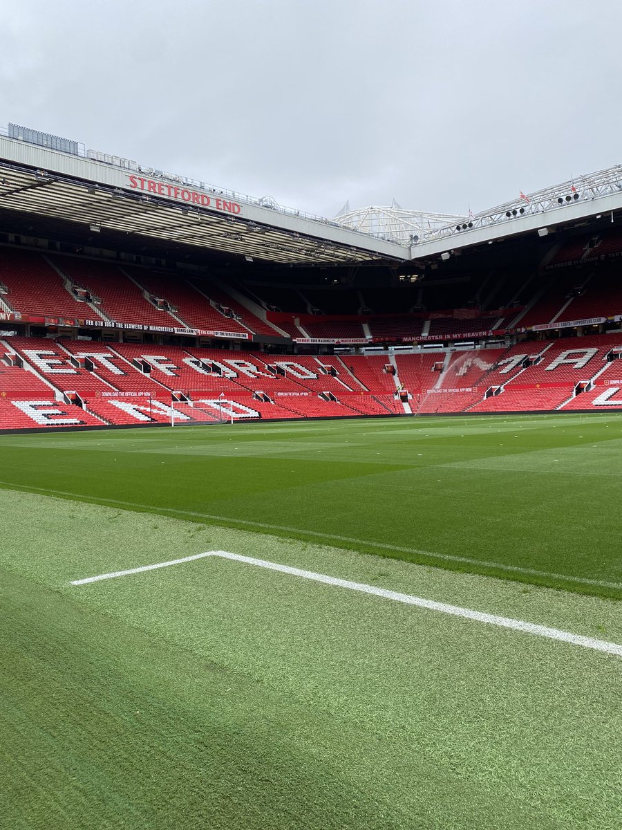 Brilliant afternoon <a href="/ManUtd/">Manchester United</a> stadium tour <a href="/TeenageCancer/">Teenage Cancer Trust</a> keepingactiveduringtreatment ❤️🤍🖤