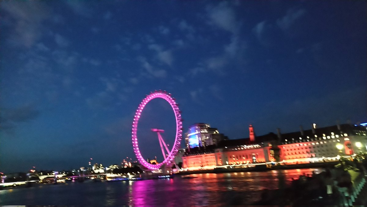 M_D_Rechnio's tweet photo. @GoldenTours Your London by night 🌃 guide Emma is very knowledgeable, captives and engages her audience throughout the tour! Well planned and perfectly timed to take magnificent photos of London at night! Thank you to her and the driver! Really recommended! https://t.co/iu6UqVMQf7