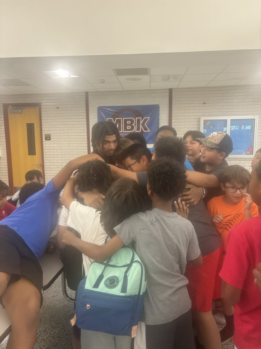 Dr. Ann Dealy (@dealyosuccess) on Twitter photo Another big day Ossining MBK camp- we welcomed Mr. Drew for a āBe You, Stay Trueā message & then learned some Ossining history from Village Historian Joyce Sharrock Cole & African foods Chef Cole. We also said good bye to our Counselor George ā¦<a href="/OssiningSchools/">Ossining UFSD</a>⩠⦠Another big day Ossining MBK camp- we welcomed Mr. Drew for a āBe You, Stay Trueā message & then learned some Ossining history from Village Historian Joyce Sharrock Cole & African foods Chef Cole. We also said good bye to our Counselor George ā¦<a href="/OssiningSchools/">Ossining UFSD</a>ā© ā¦
