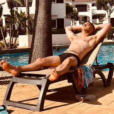 andslife87's tweet photo. #NewProfilePic https://t.co/8HHALKshFU
