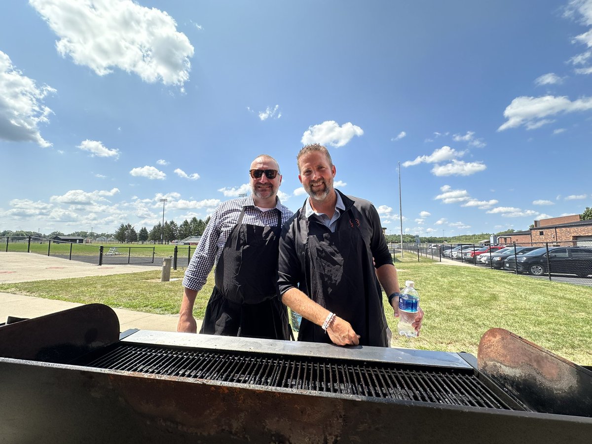 BHS Super Fans tweet media