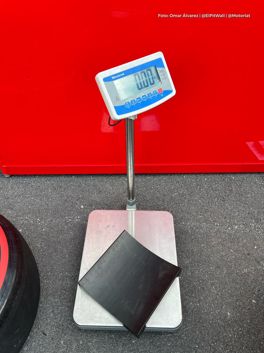 ElPitWall's tweet photo. ¿Sabías que @pirellisport utiliza instrumentos de medición de precisión avanzada @MitutoyoAmerica, tabletas @panasonic y básculas #Brecknell en sus operaciones durante un fin de semana de #F1?
Comparto algunas imágenes de sus procesos que realicé en el Paddock de Montreal 🇨🇦 https://t.co/y7ZYsh7nrE