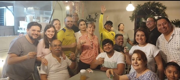 <a href="/ecuatosenpanama/">EcuatorianosenPanamá</a> <a href="/RedMigrantesECU/">Red de Defensa de Ecuatorianos Migrantes 🇪🇨</a>  Viva el Ecuador, que vivan los Migrantes.