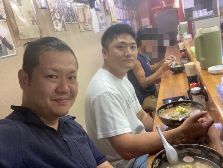coffee_yasan's tweet photo. とても楽しく、とても充実した
あっという間の５、6時間でした🥰

膨大な知識と意欲と行動力
しっかりとした考えと未来を持っていて
とても刺激になりました…！

戦ってる土俵は違うけど共感出来るところも多く私も負けてられねぇ…とモチベ爆上がりです❤️‍🔥

ありがとうございました😊
@06shockwave https://t.co/RkxXMpylZB