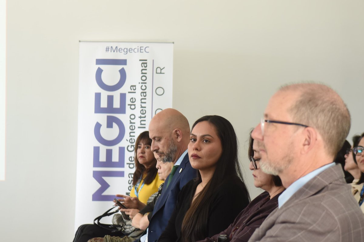 MinInteriorEc's tweet image. 🙋🏻‍♀️ Trabajamos en la prevención de la violencia contra las mujeres.

Camila Jame, directora de Derechos Humanos y Género, participa en la reunión plenaria para la renovación de la Co-Presidencia de la Mesa de Género de la Cooperación Internacional #MEGECIEc 🇪🇨, organizada por…