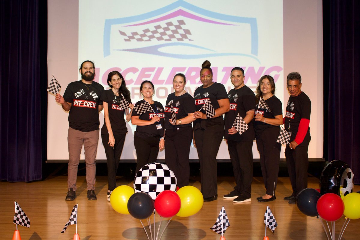 MDCPSTechCollgs's tweet image. 🏁 And we’re off! Our teachers and administrators are fueled up from today’s professional learning and ready to accelerate performance this school year. Let’s make every lap count! 
#YourBestChoiceMCDPS #AcceleratingPerformance ✨