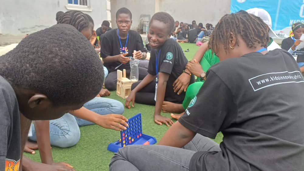 KidsInnovation1's tweet photo. Update: Day 2 of the Kids STEAM Bootcamp!
Our campers began their first lesson on basic computer appreciation but not without some outdoor bonding activity.
#KidsSTEAMBootcamp #Lagos #STEAMeducation #TechnologyForKids #ArtsAndInnovation https://t.co/FNKrk62xuD