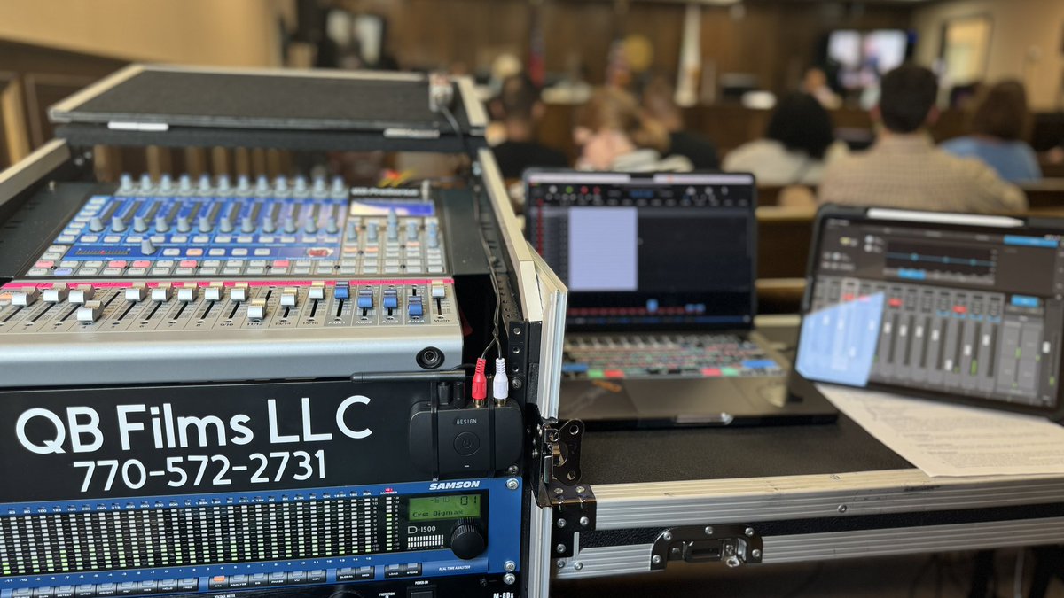 qbfilmsllc's tweet image. The setup for the day
-
-
-
-
#audio #soundsetup #soundguy #soundsystem #livesound #sound #audioengineer #audioengineering #presonus #macbookpro #ipadpro #qbfilmsllc #atlanta