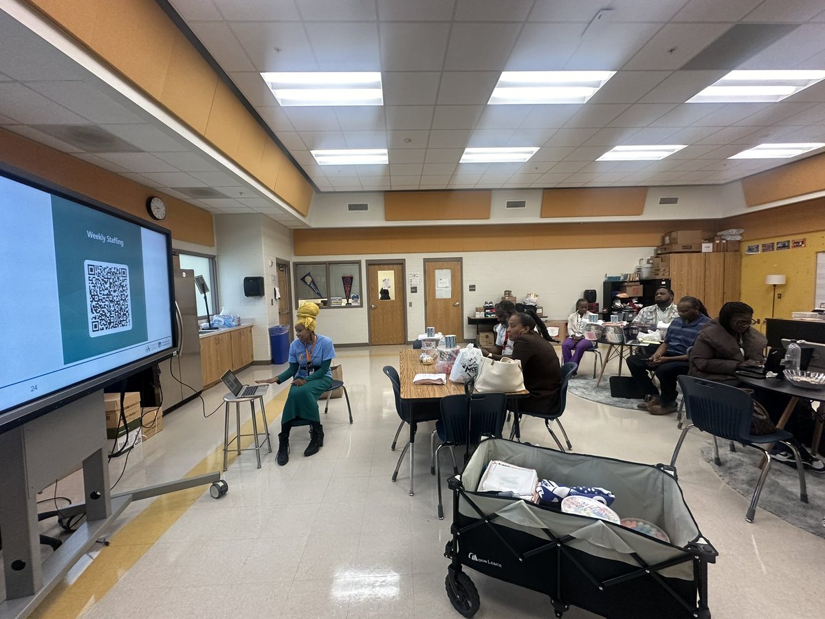 Thank you to South Atlanta &amp; Therrell Clusters for hosting our meetings! We are pushing into schools to help navigate complicated issues our families often face, such as attendance, crisis, foster care &amp; homelessness! <a href="/TheAPSHub/">The APS Student and Family Support Hub</a> <a href="/CAMontgomeryEDU/">Chelsea A. Montgomery</a> <a href="/apsupdate/">ATL Public Schools</a> <a href="/ATL_Counselors/">ATL School Counselor</a>