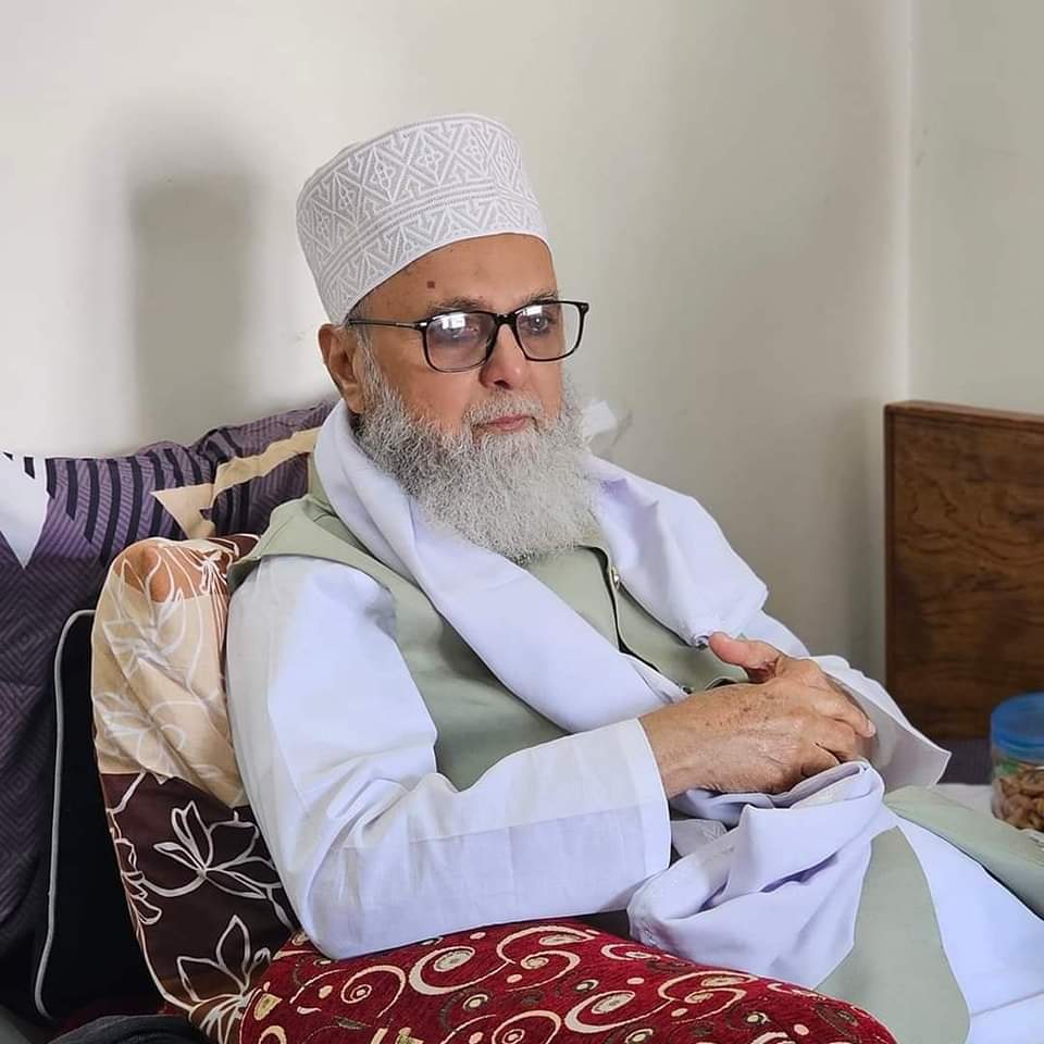 hafezriyaz_16's tweet photo. انا للہ وانا الیہ راجعون
Ahle Sunnat Ki Azeem Shakhsiyat Qibla Hazrat Syed Dadabapu Qadri Fatmi (Sawarkundla-Gujarat) Ka Kuchh Waqt Pahle Wisal-e-Pur Malal Ho Gaya,

Allah Unke Darjaat Ko Khub Khub Bulandi Ata Farmaye, Jannatul-Firdaus Men Aala Maqam Ata Farmaye. https://t.co/vK4M4rvYxe