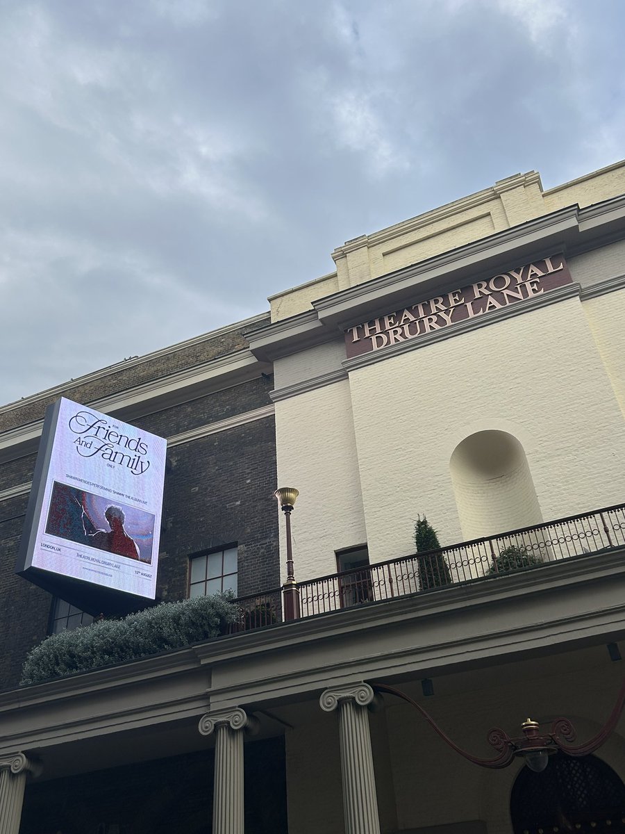 Gretap98's tweet photo. We are here!  #ForFriendsAndFamilyOnly https://t.co/ihzYQaAk5G