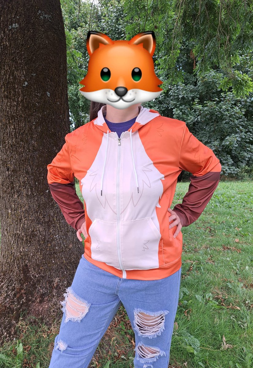 WintersHowling's tweet image. I'm really pleased to let yall know, my zip hoodie samples came in and I'm so happy with them that I will be making an or-der form for them! 

I'll add pics of the others in the thread! 

Pri-ce is currently undecided :)

Here's our fox!