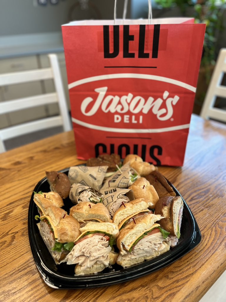 ir_carol's tweet photo. Thank you @loridrapp and LISD leadership team for feeding our souls at Inspire and our tummies on the first day of school. #EveryONELISD https://t.co/3iXrlyB7cp