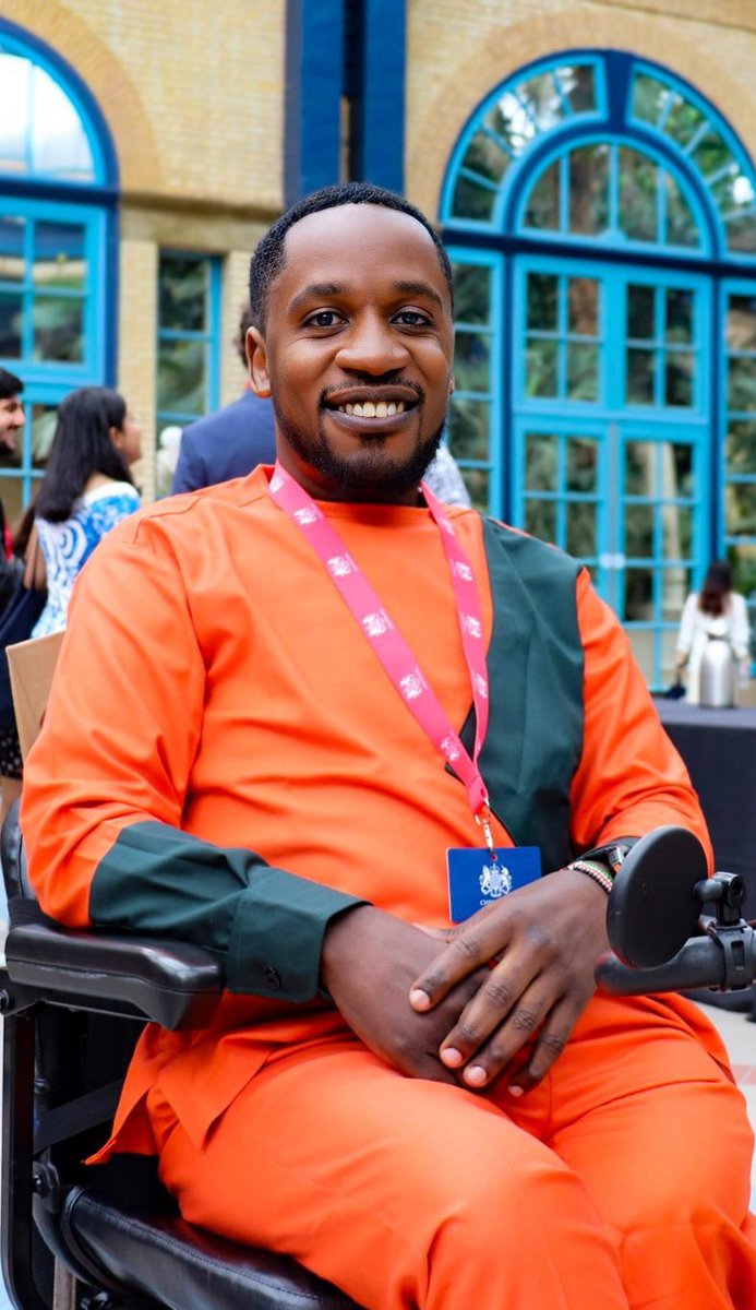 CheveningFCDO's tweet photo. Wondering how to manage your money as a student in the UK? 💷 

Chevening Scholar John Orimbo shared his tips for healthy finances whilst studying at @unibirmingham.

Read more: https://t.co/UxyHq8QQwE https://t.co/e8NFazQYE4