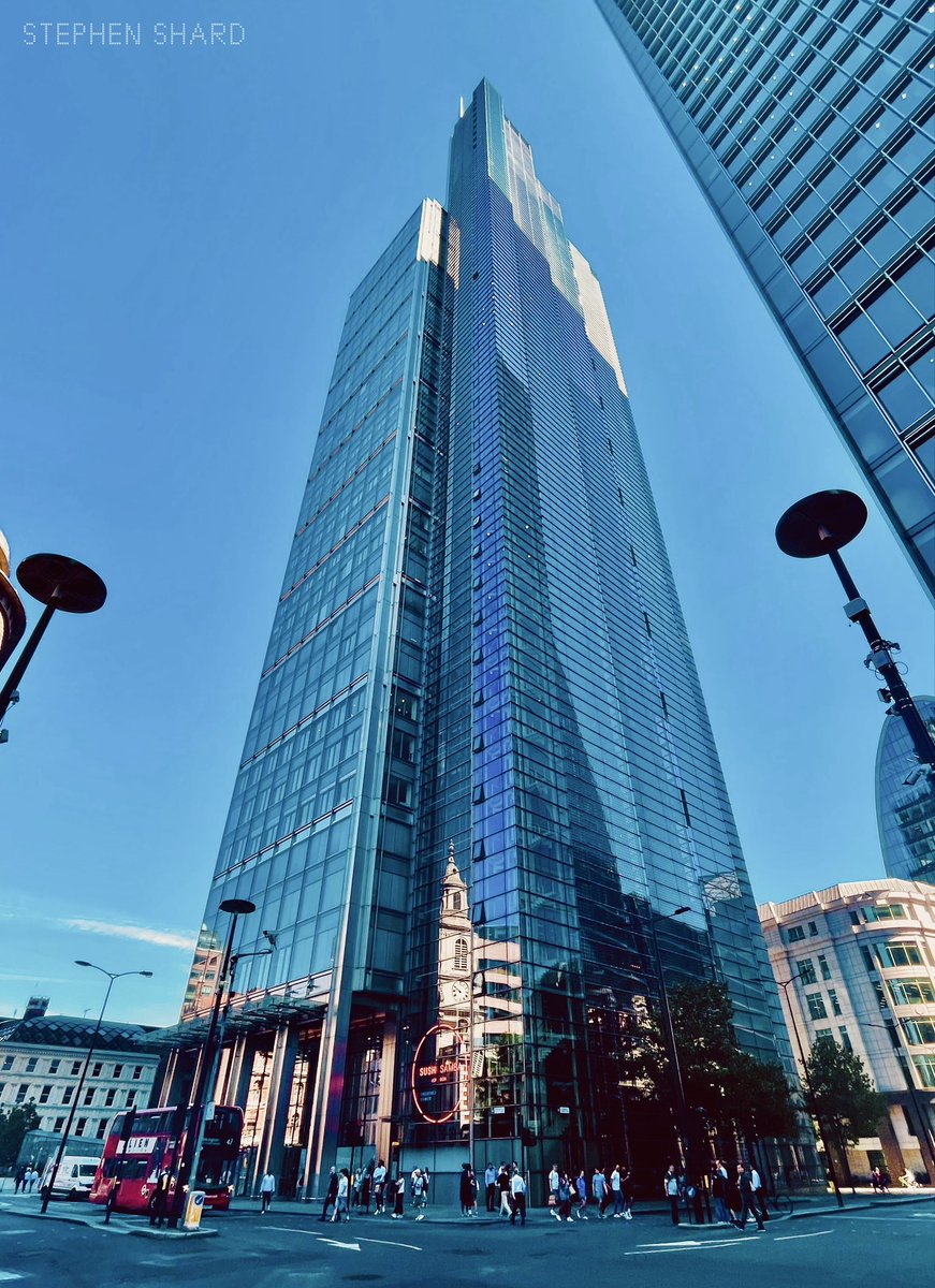 TheStephenShard's tweet image. London’s Heron Tower Sky Bar 🥃

City of London, England 🇬🇧

📸 13th August 2024 | Stephen Shard

#LondonSkyline #Skyscraper #TallBuildings #CityofLondon #HeronTower