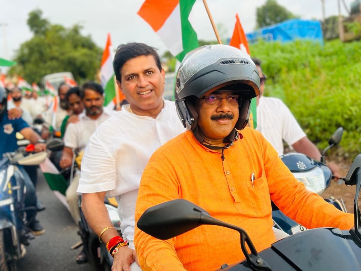 BjpVasco's tweet photo. सुजलाम्, सुफलाम्, मलयज शीतलाम्,
शस्यश्यामलाम्, मातरम्!
वंदे मातरम्! 🇮🇳

In a vibrant display of patriotism, the Vascokars came together for a massive Tiranga Bike Rally, aligning with the #HarGharTiranga Abhiyan. 

The rally saw an overwhelming turnout, with BJP Karyakartas. https://t.co/7kMc8qA1gm